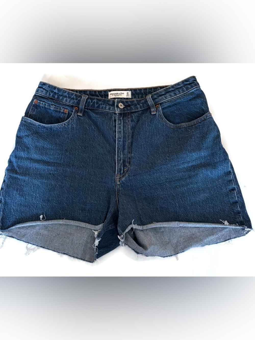Abercrombie & Fitch High Rise The 90’s Relaxed Denim Shorts Size 14